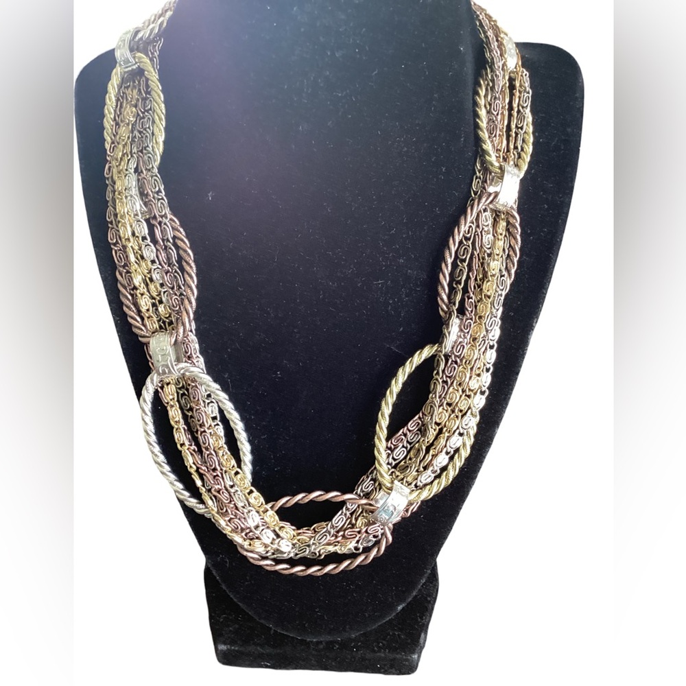 Attractive Link Statement Necklace - image 3